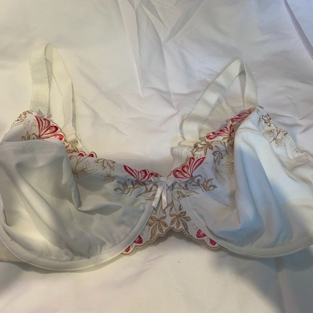 Elomi White 48DD Underwire Bra